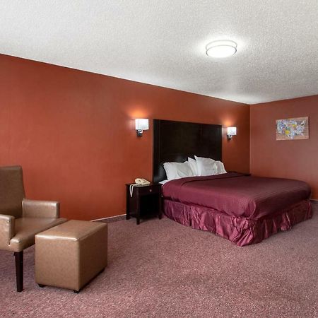 Econo Lodge Elko Downtown Area Экстерьер фото