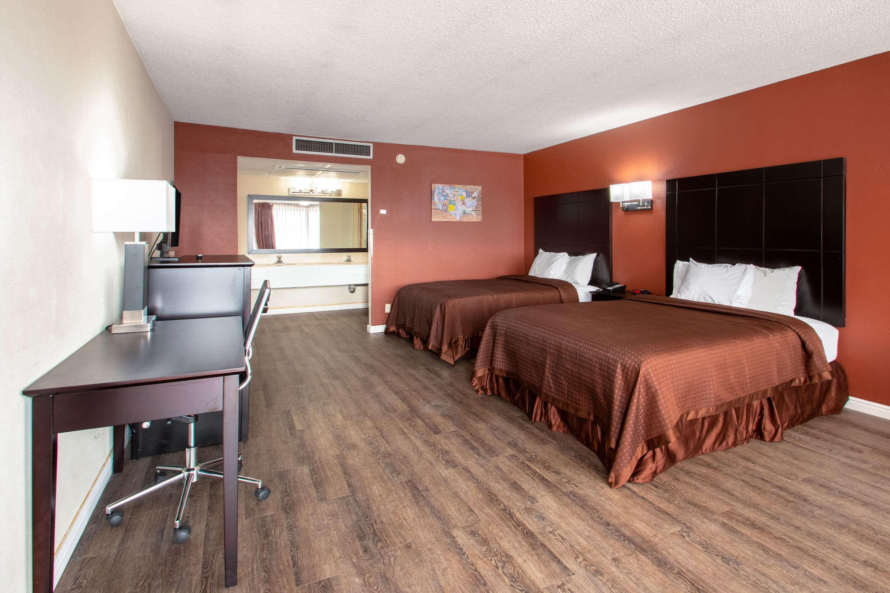 Econo Lodge Elko Downtown Area Экстерьер фото
